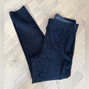Ann Taylor - Skinny Black Leopard Print Pants (medium)